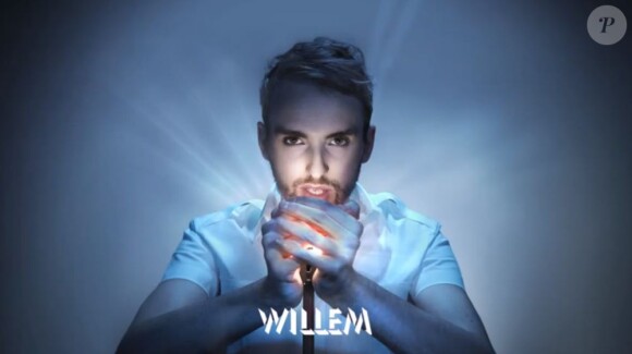 Image extraite du teaser de Christophe Willem pour l'album Prismophonic, novembre 2011.