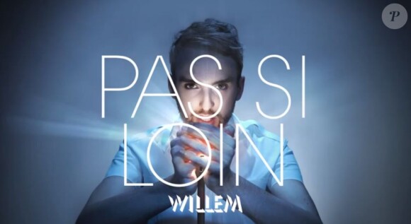 Image extraite du teaser de Christophe Willem pour l'album Prismophonic où figurera le titre Pas si loin, novembre 2011.