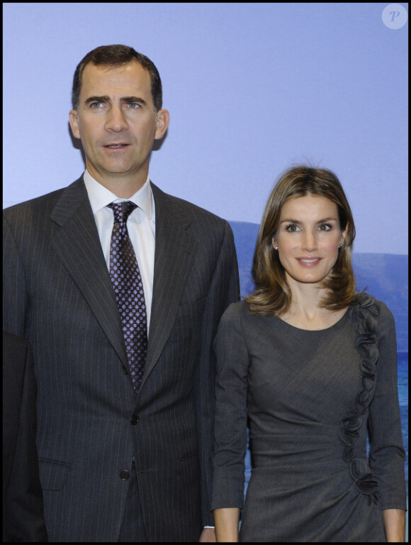 Letizia d'Espagne et Felipe d'Espagne visitent World Trade Market à Londres, le 7 novembre 2011