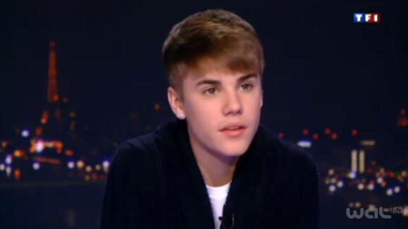 Justin Bieber, le coeur sur la main pour les Petits Princes, joue les Père Noël