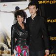 Elizabeth Bourgine et son fils Jules à l'avant-première de Rhum Express, le mardi 8 novembre 2011, à Paris.