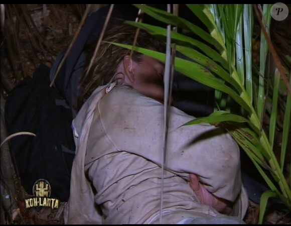 Patricia dort dans Koh Lanta, jeudi 10 novembre 2011, sur TF1