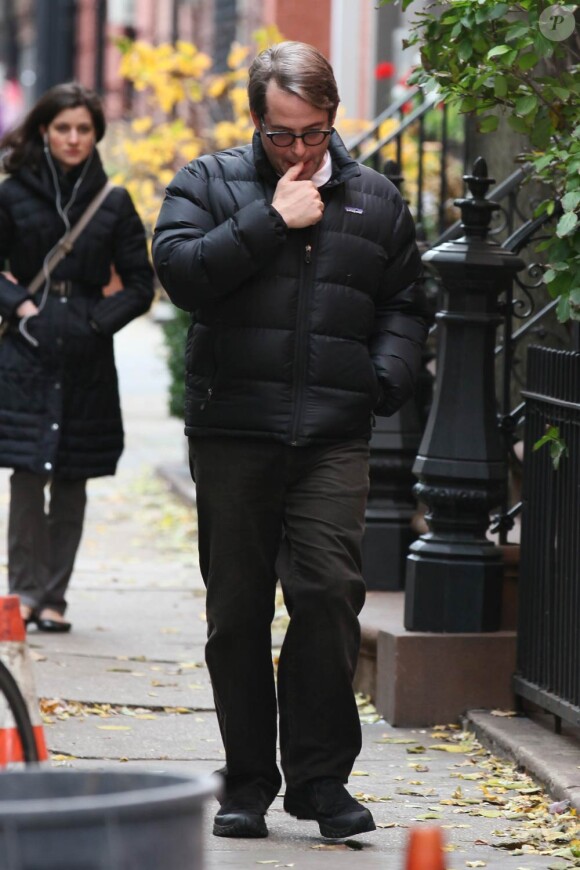 Matthew Broderick se promène à New York. Le vendredi 11 novembre 2011