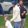 Entraînement terminé pour David Beckham et son fils Cruz le 12 novembre 2011 à Los Angeles