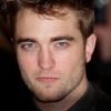 Robert Pattinson présente la première partie de Twilight : Révélation, à Londres le 16 novembre 2011.