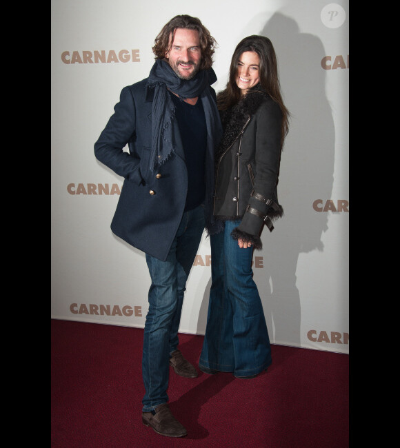 Frederic Beigbeder et sa petite amie Lara à l'avant-première de Carnage, le 20 novembre 2011 à Paris.