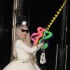 Lady Gaga inaugure le Gaga Workshop à la boutique Barney's de New York City le 21 novembre 2011
