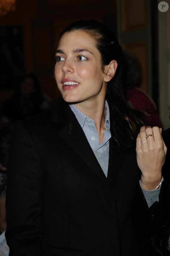 Charlotte Casiraghi lors de la remise de décoration d'Albina du Boisrouvray, le 21 novembre 2011, à Paris.