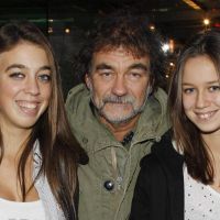 Olivier Marchal avec ses filles, premières fans de leur papa