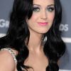 Katy Perry : Des ondulations parfaitement maîtrisées pour un look plus sage et glam à souhait