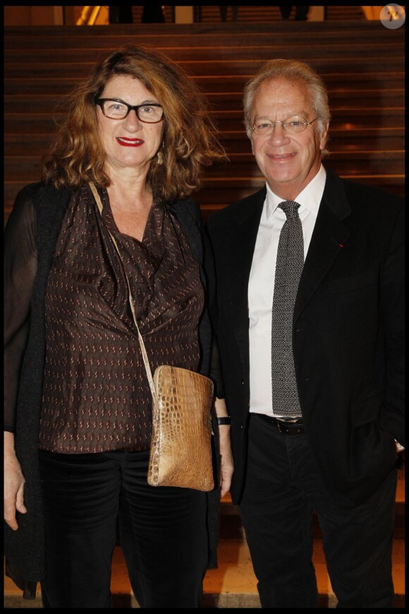 Bernard Murat et son épouse lors de la soirée annuelle de la FIDH, le 5 décembre 2011, au Théâtre National de Chaillot.