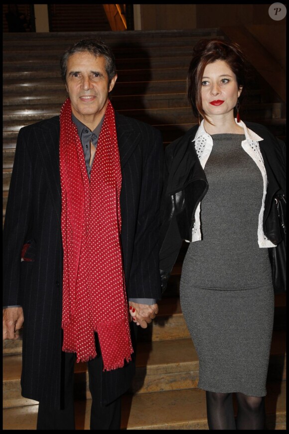 Julien Clerc et Hélène lors de la soirée annuelle de la FIDH, le 5 décembre 2011, au Théâtre National de Chaillot.
