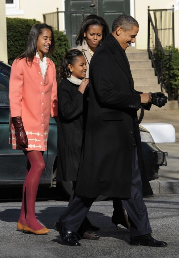 La première famille des États-Unis à la sortie de l'église St John à Washington, le 11 décembre 2011.