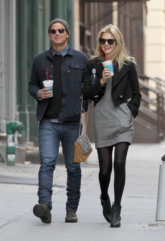 Josh Hartnett et Sophia Lie à New York, le 16 décembre 2011.