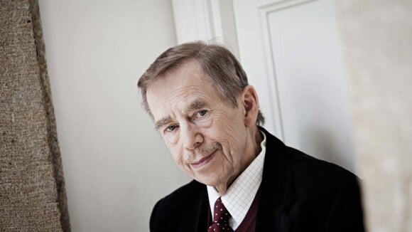 Václav Havel : l'ex-président tchèque, vrai démocrate et dramaturge, est mort
