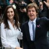 Paul McCartney et Nancy Shevell le jour de leur mariage à Londres le 9 octobre 2011