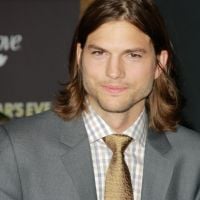 Ashton Kutcher : Après Sara Leal, il découvre l'Italie avec une charmante brune