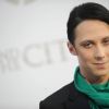 Johnny Weir patine sur son single Dirty Love pour le Today Show