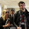 Ashley Tisdale et Martin Johnson quittent l'aéroport de Los Angeles, le 2 janvier 2011.