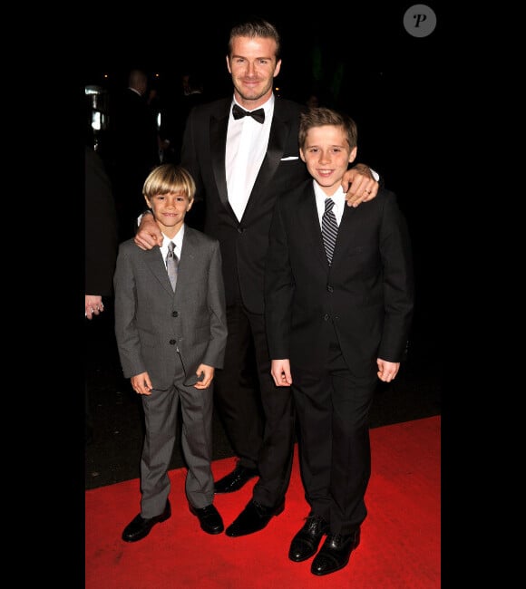 David Beckham et ses fils Brooklyn et Romeo le 19 décembre 2011 à Londres