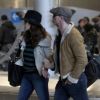 Daniel Craig et Rachel Weisz arrivant à l'aéroport de Roissy Charles-de-Gaulle le 3 janvier 2011