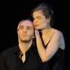 Sarah Biasini et Thomas Cousseau jouant la pièce Lettre d'une inconnue au théâtre des Mathurins le 9 janvier 2012 à Paris