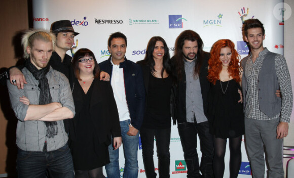 Kamel Ouali et la troupe de Dracula en décembre 2011 à Paris