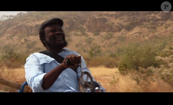 Image extraite du clip Oh Amadou de Bartand Cantat et Amadou & Mariam, publié janvier 2012.