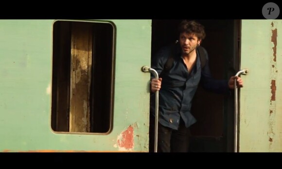 Bartand Cantat dans le clip Oh Amadou publié janvier 2012.