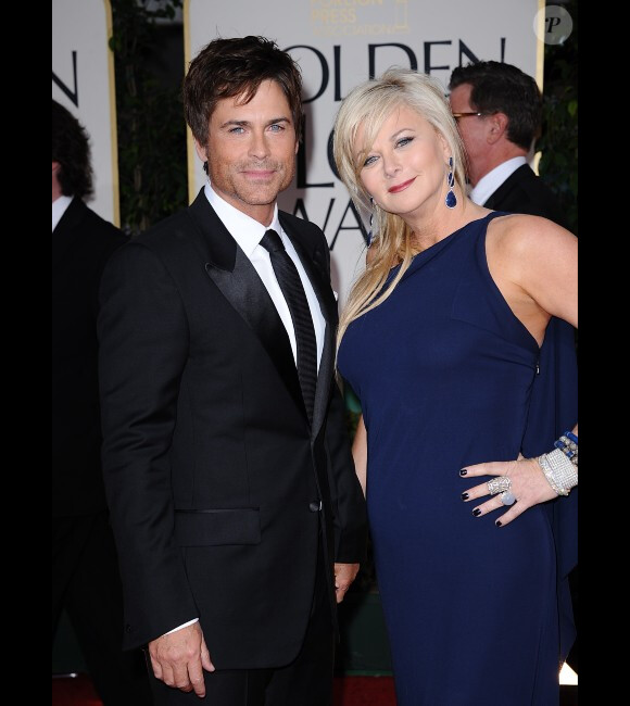 Rob Lowe et sa femme Sheryl aux Golden Globes, le 15 janvier 2012 à Los Angeles.