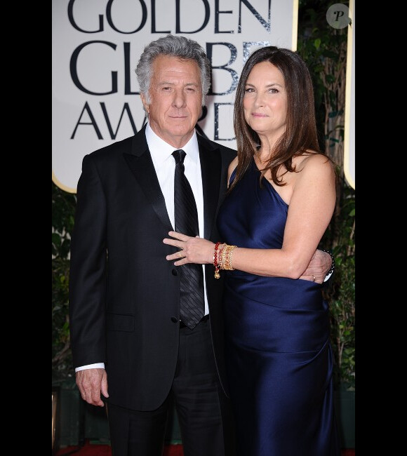 Dutin Hoffman et Lisa Gottsegen aux Golden Globes, le 15 janvier 2012 à Los Angeles.