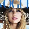 Taylor Swift fait la une du magazine Vogue de février 2012, habillée par Rodarte.
