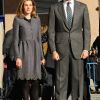 Letizia et Felipe d'Espagne visitent l'expo itinérante des 75 ans de la RNE, à Madrid le 19 janvier 2012.