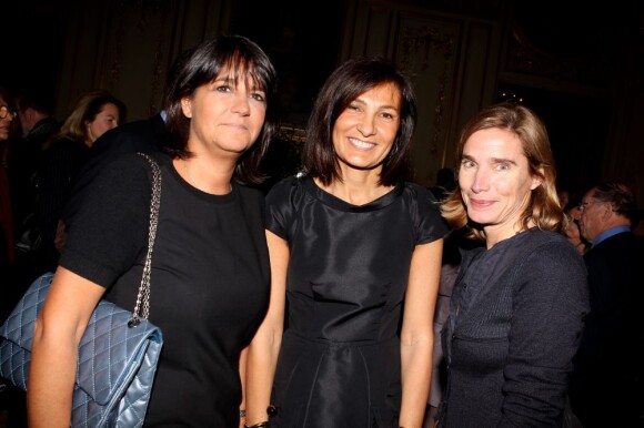Valérie Expert, Agnès Crombrack et Caroline Le Menestrel lors de la soirée Galette Tiffany pour les reines du Meurice, à l'hôtel Meurice, le 10 janvier 2012