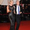 Jamais (ou presque) l'un sans l'autre, Sarah Marshall et Jean-Claude Jitrois sur le tapis rouge de la 13e édition des NRJ Music Awards, au palais des festivals de Cannes, le 28 janvier 2012.