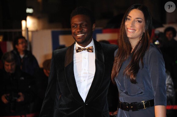 Corneille et son épouse Sofia, 'les inséparables', sur le tapis rouge de la 13e édition des NRJ Music Awards, au palais des festivals de Cannes, le 28 janvier 2012.