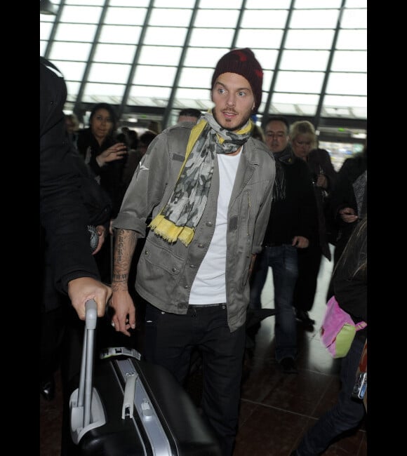 M. Pokora arrive à l'aéroport de Nice, le 29 janvier 2012