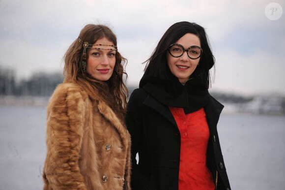 Aurélie Maggiori et Sylvie Hoarau du duo Brigitte à Cannes, le 30 janvier 2012.