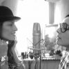 Aurélie Maggiori et Sylvie Hoarau en studio pour composer la chanson Rouge In Love pour Lancôme.