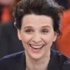 Juliette Binoche sur le plateau de Vivement dimanche - tourné le 1er février, diffusé le 5 sur France 2.