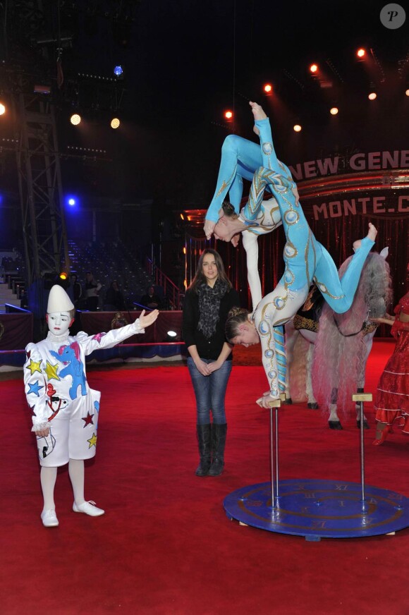 Pauline Ducruet posait le 2 février 2012 sous le chapiteau Fontvieille de Monte-Carlo, à 48 heures de l'ouverture du premier festival New Generation (4-5 février) dédié aux jeunes talents du cirque, placé sous la présidence de sa mère la princesse Stéphanie et dont elle-même préside le jury.