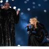 Madonna, avec l'aide finale de Cee Lo Green, a offert un show spectaculaire à la mi-temps du Super Bowl XLVI, le 5 février 2012 au Lucas Oil Stadium d'Indianapolis.