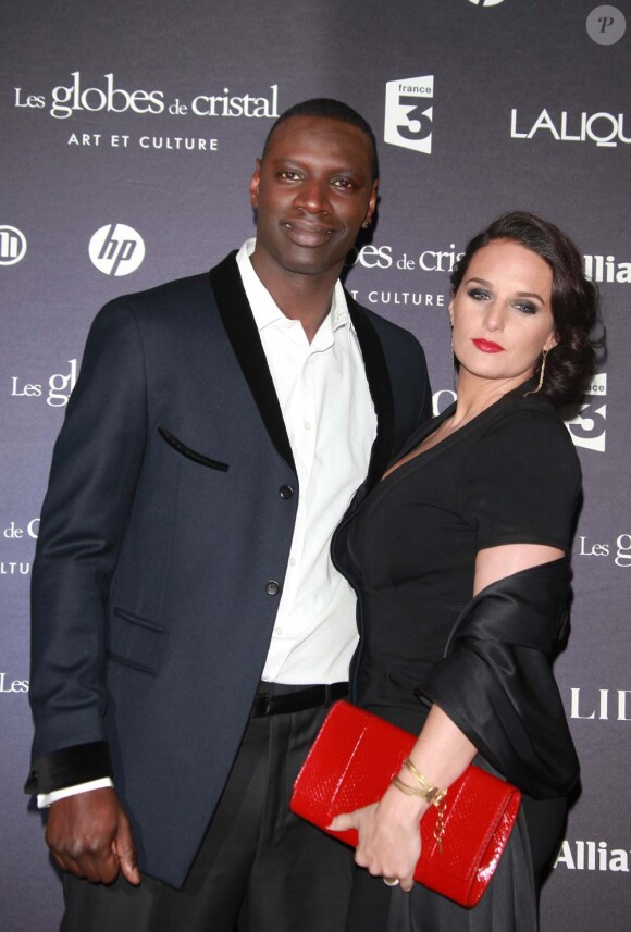 Omar Sy et sa femme Hélène à la cérémonie des Globes de Cristal, au Lido à Paris, le 6 février 2012.