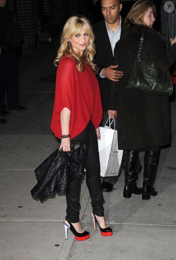Sarah Michelle Gellar change totalement de look mais conserve sa beauté à New York, le 6 février 2012.