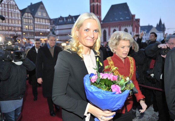 La princesse Mette-Marit s'est déplacée à Francfort le 8 février 2012 pour le vernissage de l'exposition "Edvard Munch, l'oeil moderne".