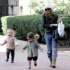Sarah Jessica Parker accompagne ses jumelles à l'école, le vendredi 10 février, à New York.