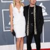 Malin Akerman et son mari Roberto Zincone lors de la 54e soirée des Grammy Awards, le 12 février 2012 au Staples Center de Los Angeles.