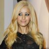 Zahia Dehar en novembre 2011 à Paris