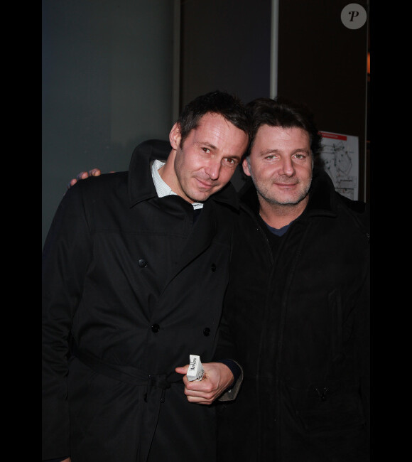 Julien Boisselier et Philippe Lellouche le 14 février 2012 à Paris lors de l'avant-première des Infidèles