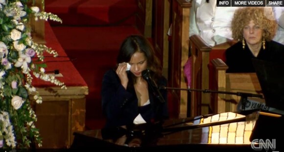 Alicia Keys lors des obséques de Whitney Houston le 18 février 2012 à Newark